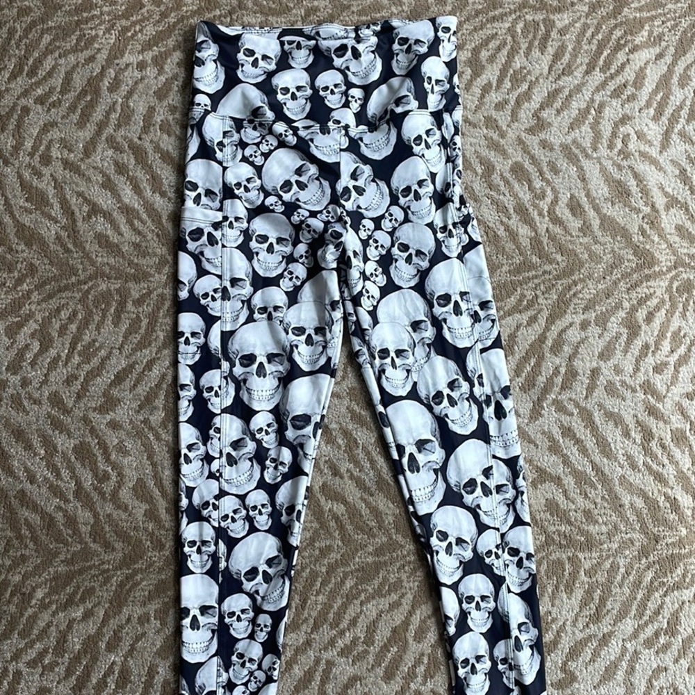 Skull Leggins  - Size Small